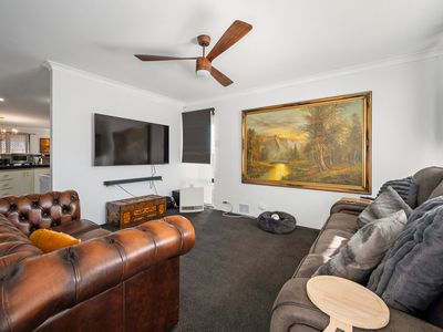 6 Fernie Court, Brookdale
