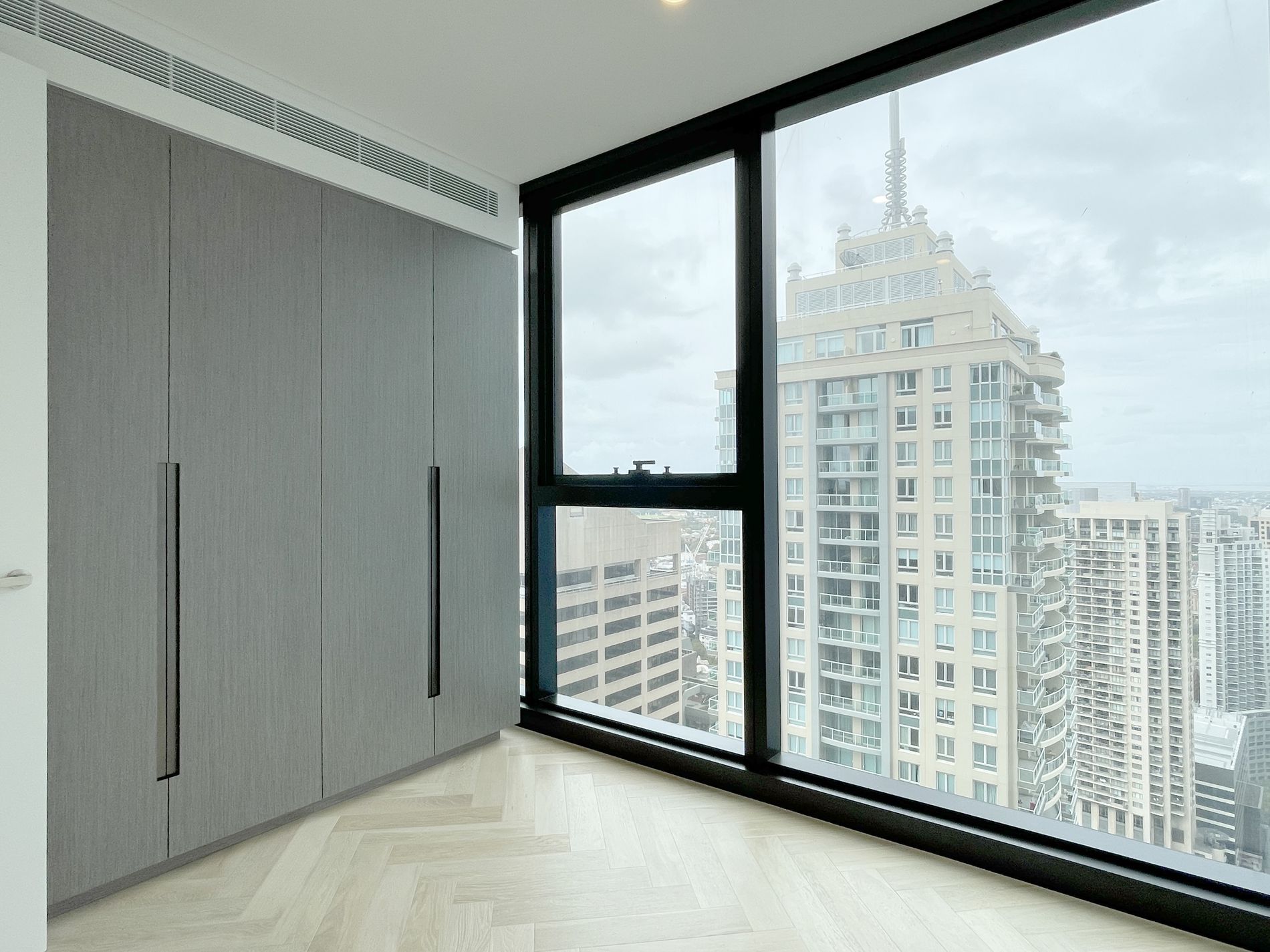 3909 / 115 Bathurst Street, Sydney