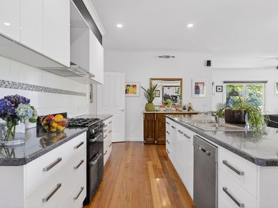 12 Warncoort Cemetery Road, Warncoort