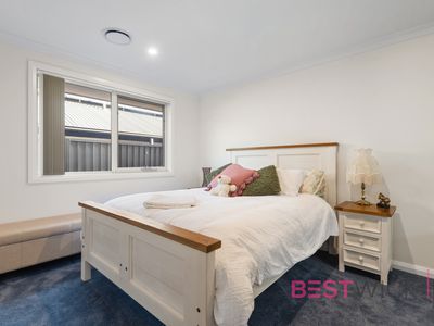 1 Lyon Close, Kelso