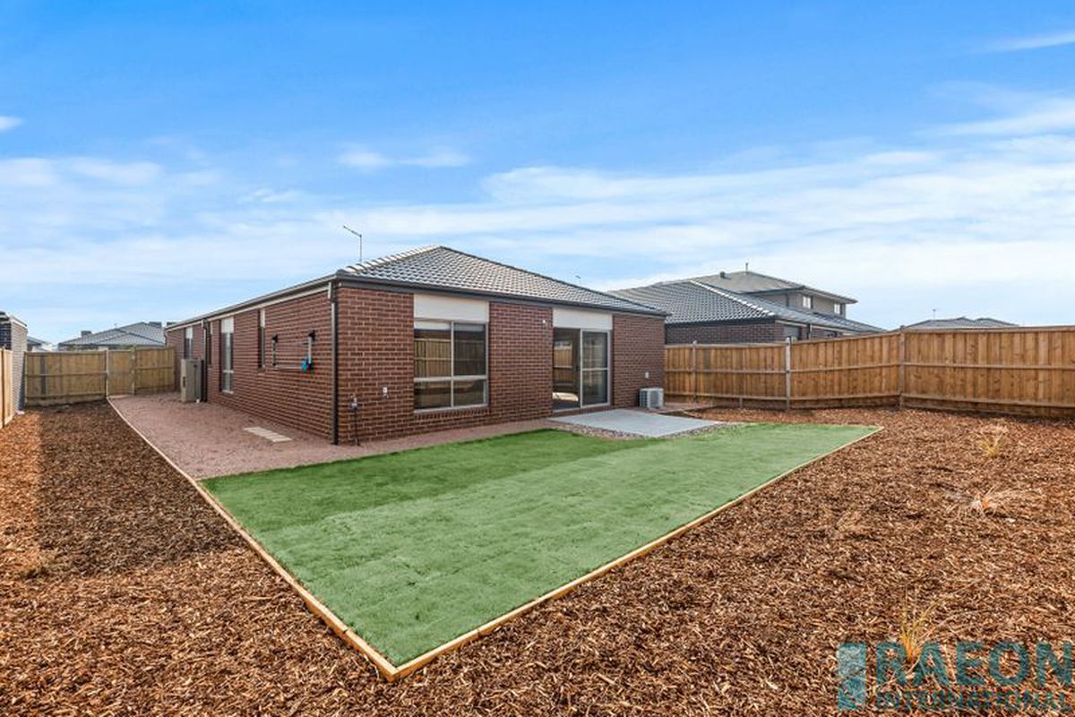 13 Hounslow Drive, Wyndham Vale