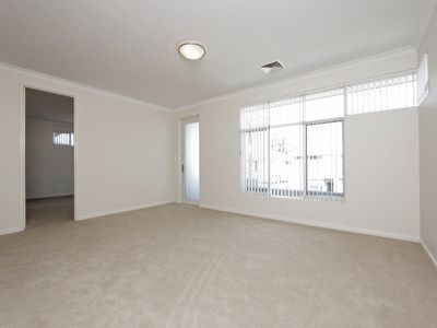 5 Grasstree Way, Churchlands