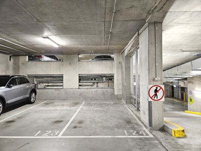 911 / 915 Collins Street, Docklands