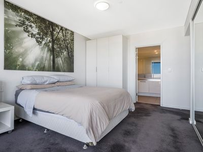 805 / 19 THE CIRCUS, Burswood