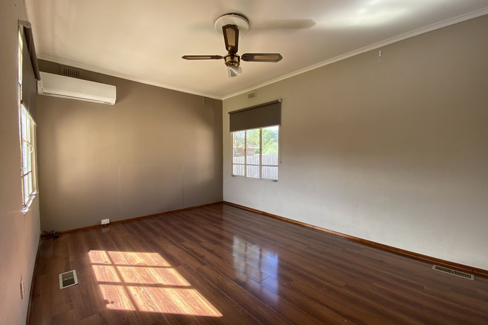 1 / 4 Margot Street, Chadstone