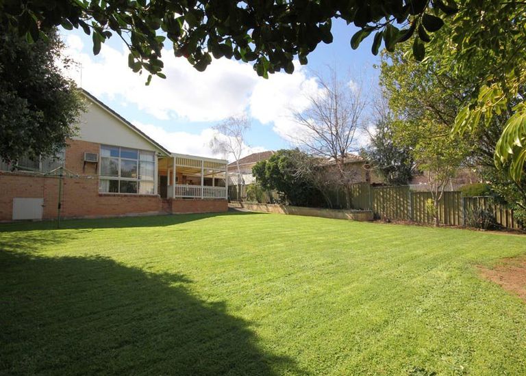 13 Anglesey Avenue, St Georges