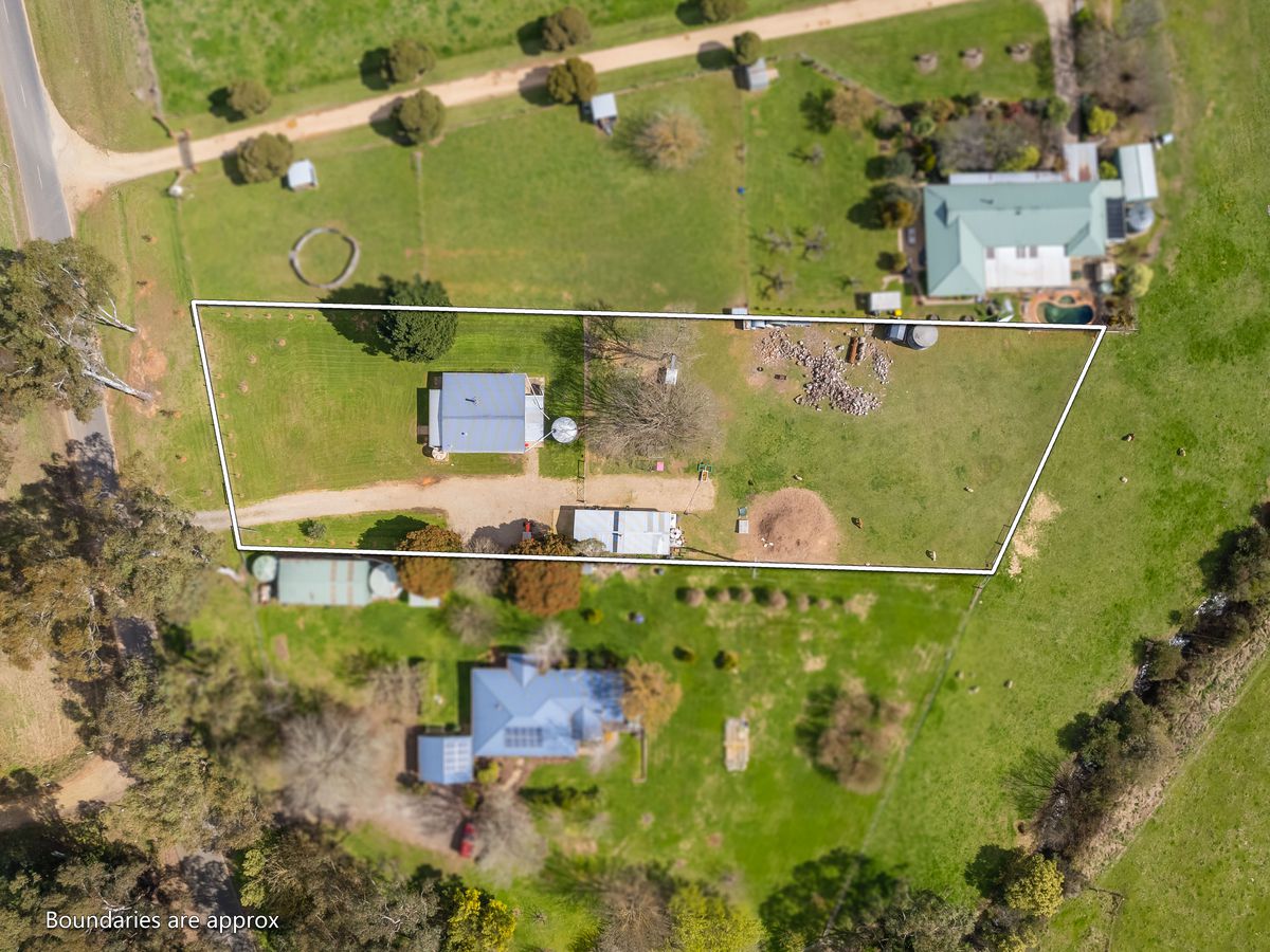 61 Roberts Creek Road, Porepunkah Four Peaks Real Estate