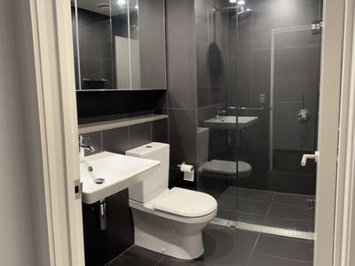 2202E / 888 Collins Street, Docklands
