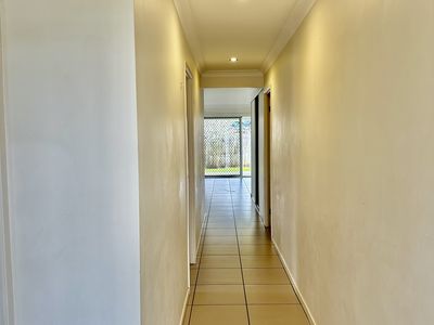 18 Littleford Cct, Bundamba