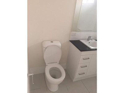 1 / 23 Apple Berry Avenue, Coomera