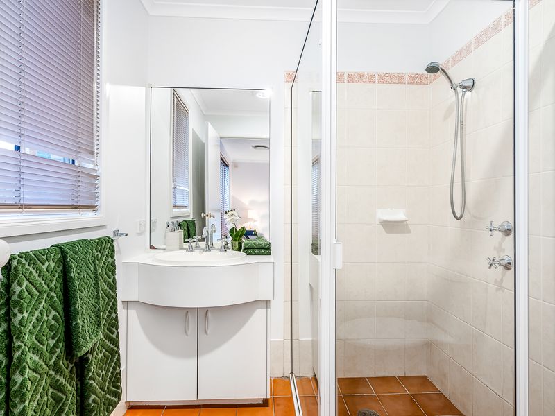 12 Amberlea Street, Glenwood