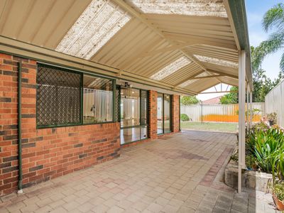 6 Borah Court, Caversham