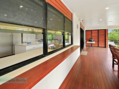 31 Esplanade, Woodgate