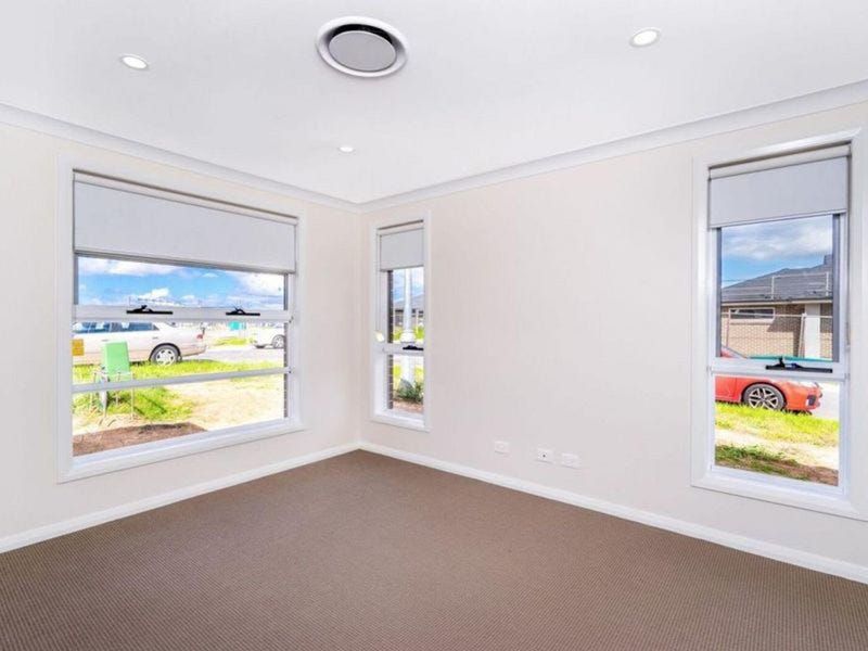 3B Austen Circuit, Oran Park