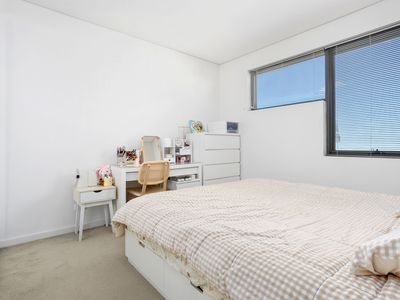 27 / 11 Signal Terrace, Cockburn Central