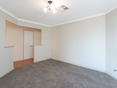 25 Longmore Parade, Broadwood
