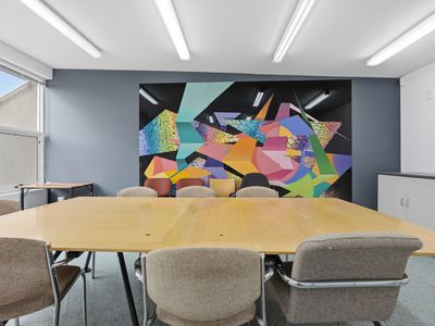 T8 / 75 Newnham Drive, Newnham