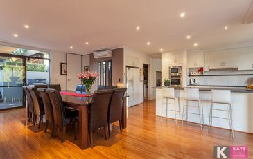 21 Sugarloaf Road, Beaconsfield Upper