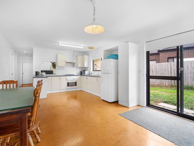 1 Grouse Court, Werribee