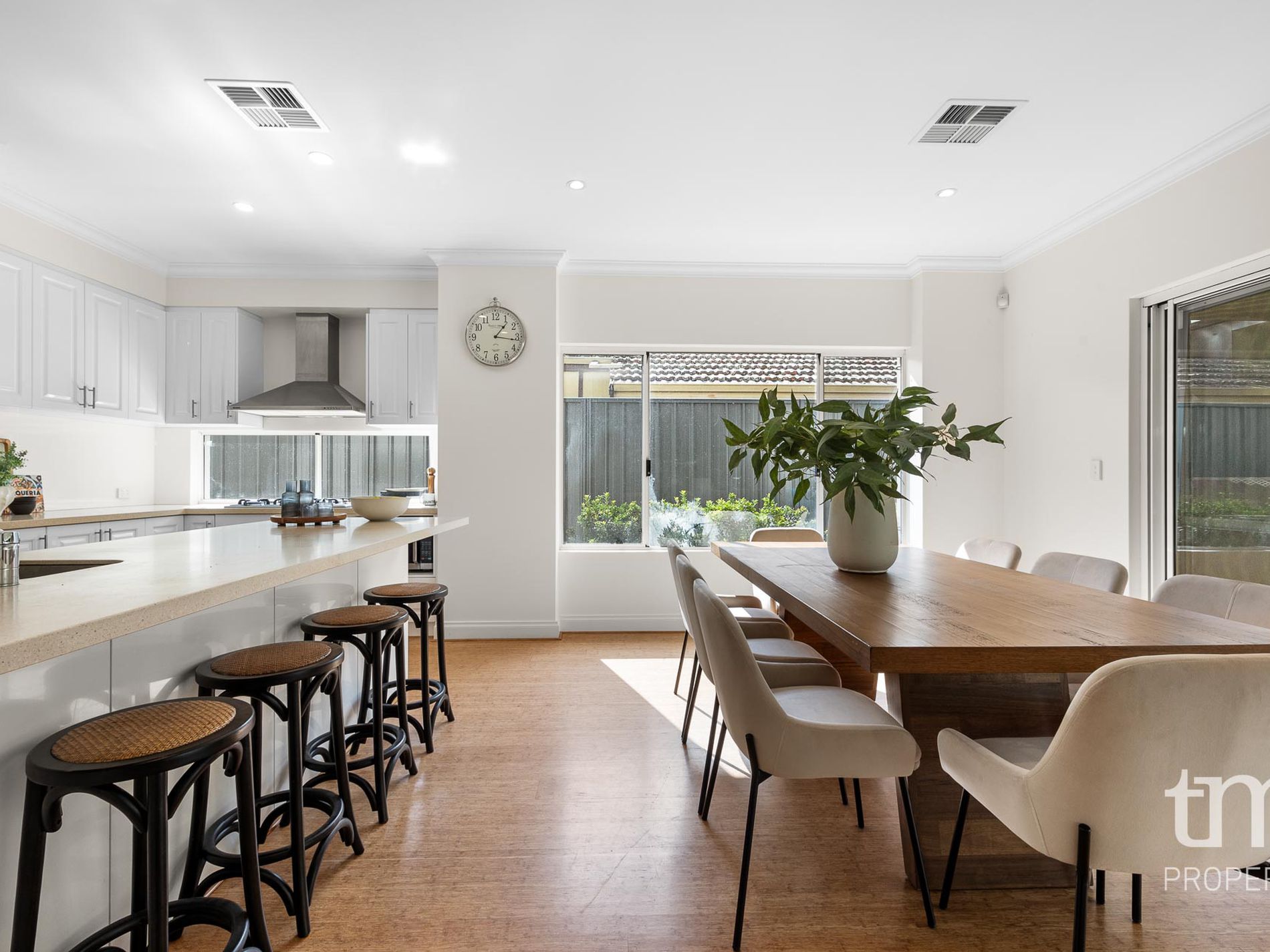 16 Baird Avenue, Nedlands