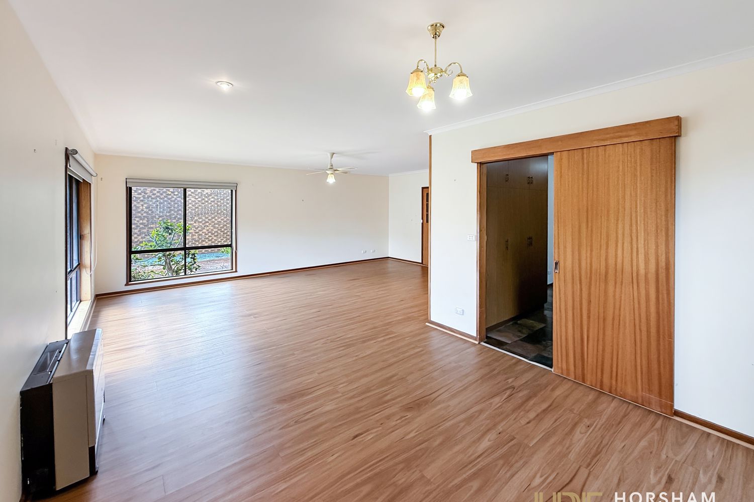 2 Mintern Crescent, Horsham