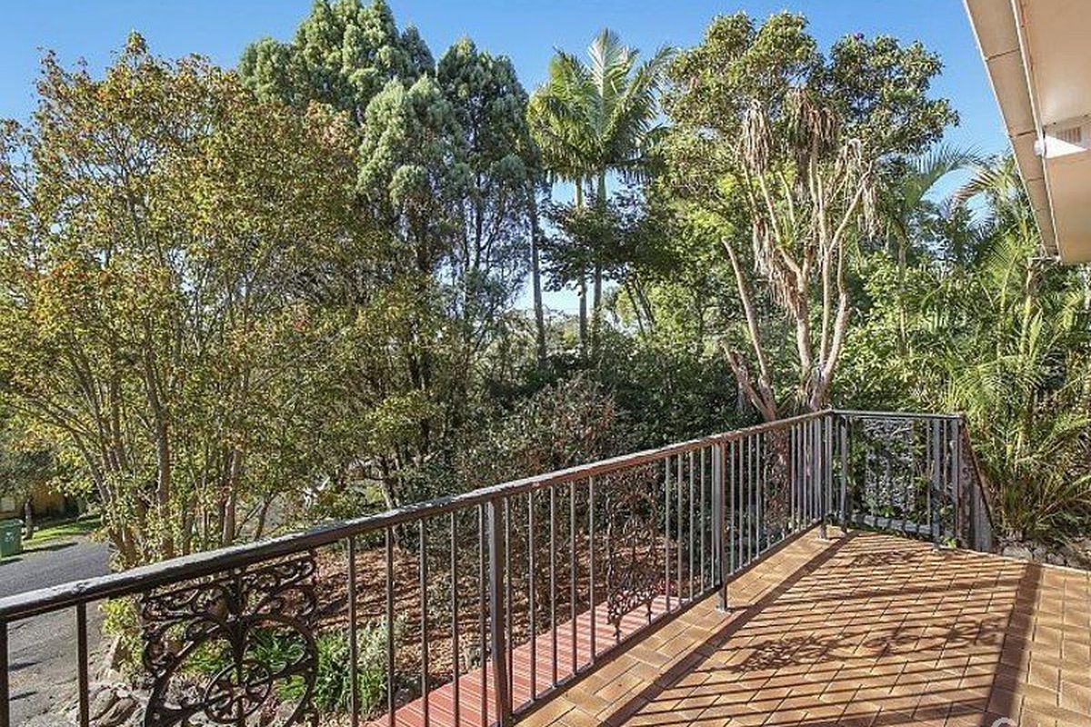 8 Narrawa Avenue, Erina