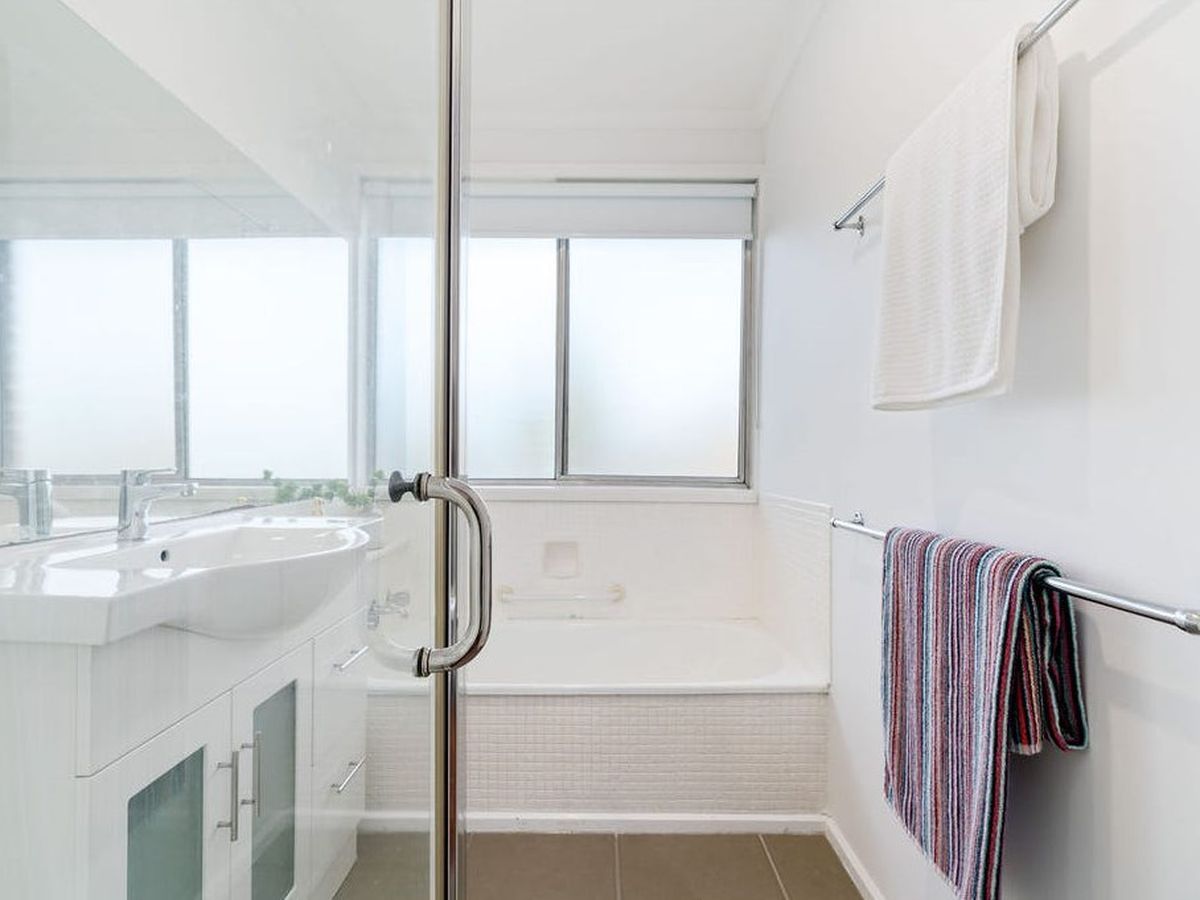 9 Linnet Ct, Mornington