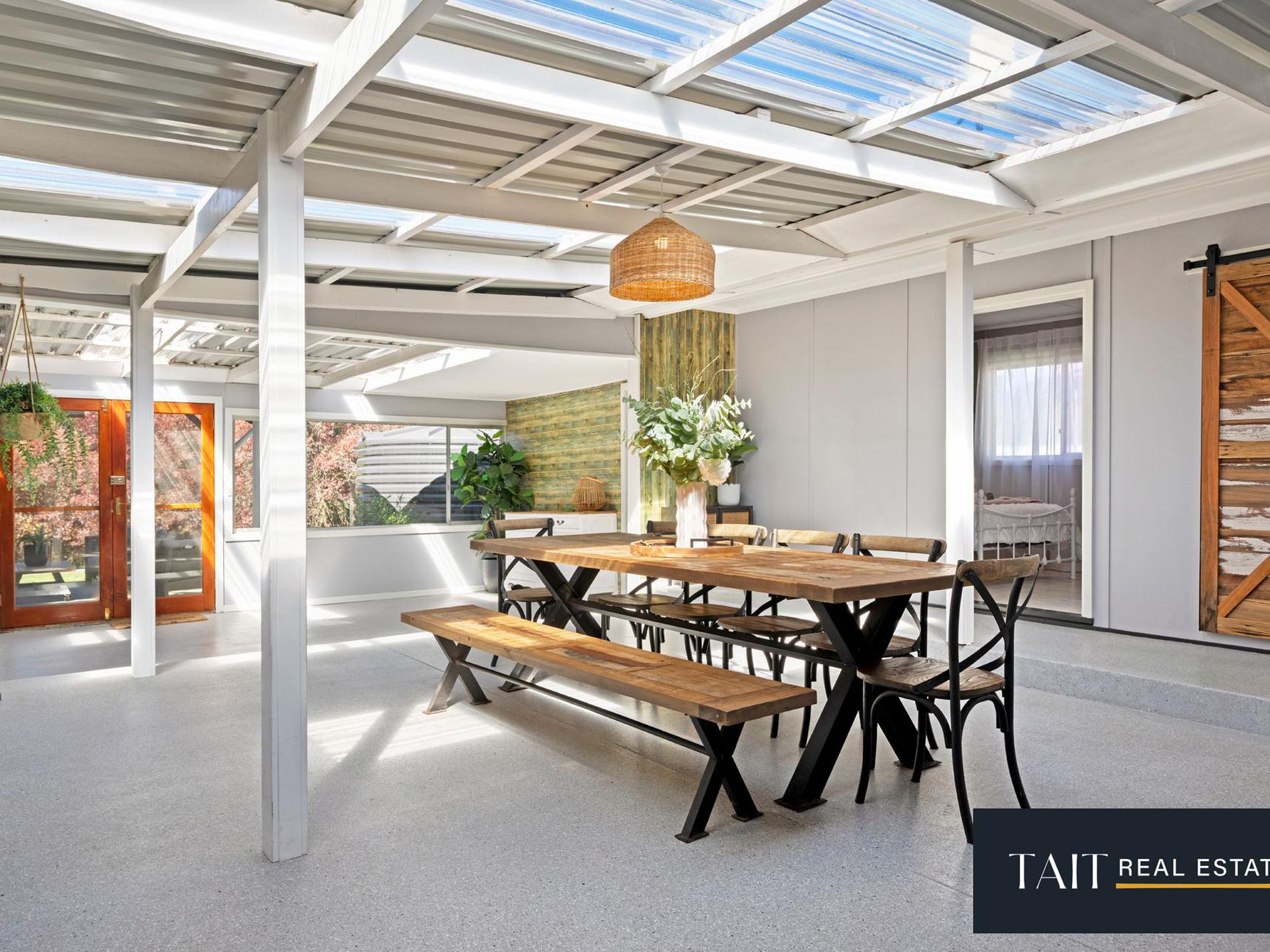 6-8 Mount Stanley Road, Stanley