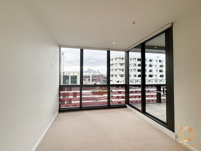 901N / 883 Collins Street, Docklands