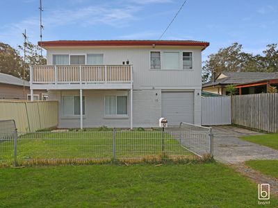 12 Third Avenue, Toukley