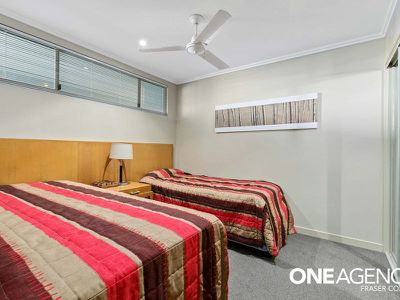 115 / 569-571 The Esplanade, Urangan