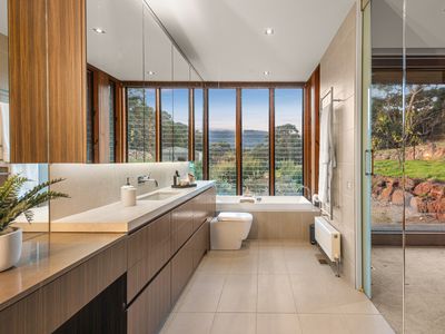 2 Tucketts Road, Mount Macedon