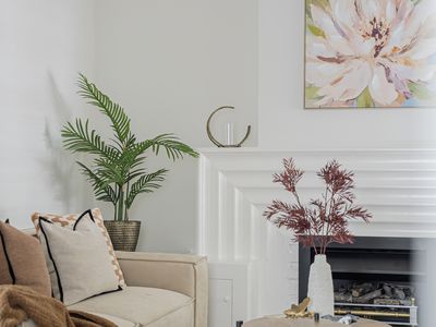 2 / 1-5 Mona Place, South Yarra