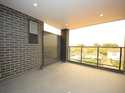 24 / 5 White Avenue, Bankstown