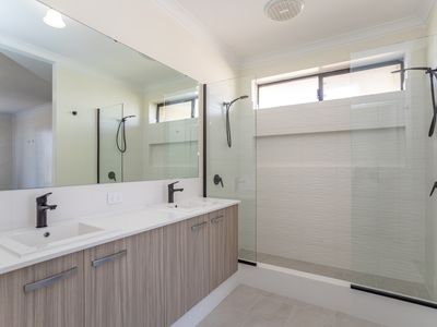 55 Carinata Crescent, Byford