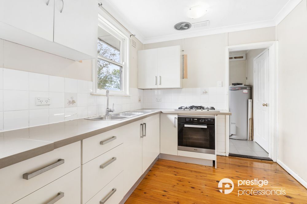 11 Salamaua Crescent, Holsworthy