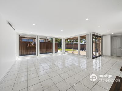 24 Governor Macquarie Drive, Chipping Norton