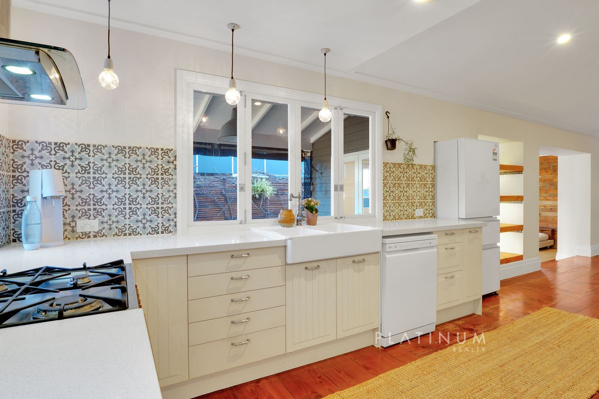 17 Station Street, Currumbin Waters