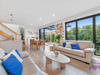 2 / 9 Seaton Road, Mornington