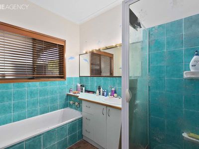 12 / 81 Miller Street, Urangan
