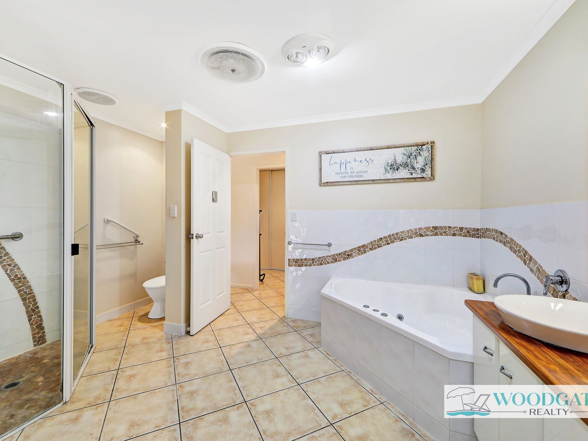 87 Mackerel Street, Woodgate