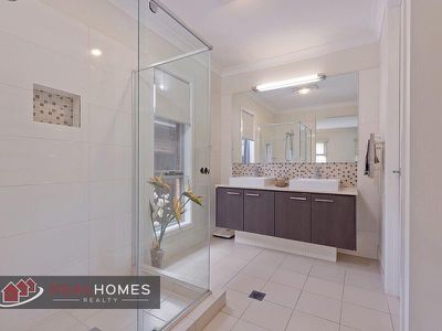 62 Bluestone Drive, Glenmore Park