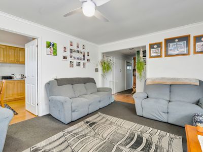 6 Gee Avenue, George Town