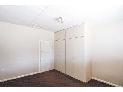 2 Bradshaw Street, Horsham