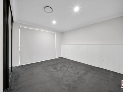 67 McKellar Boulevard, Blue Haven