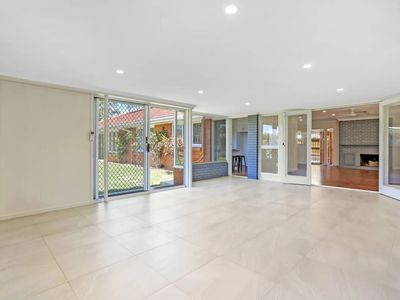 14 Tenth Avenue, St Lucia