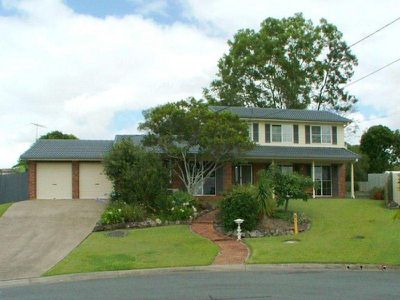 12 Chiltern Court, Rochedale South