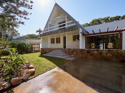 9 Gloria Street, South Golden Beach