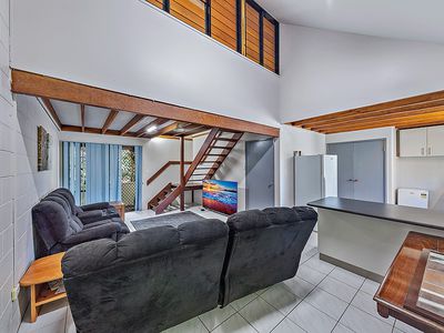 3 / 4 Border Drive, Cannonvale