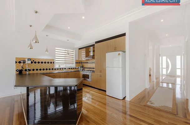 8 Grange Rise, Craigieburn